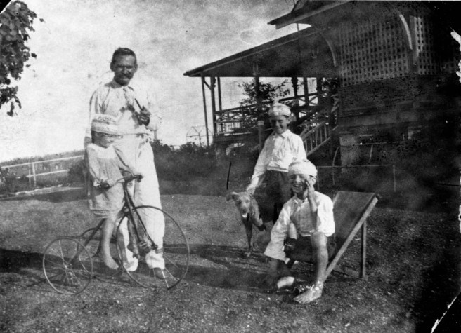 AlbertCookEnjoyingADayOutWithHisChildrenAtGreenmouontHomestead